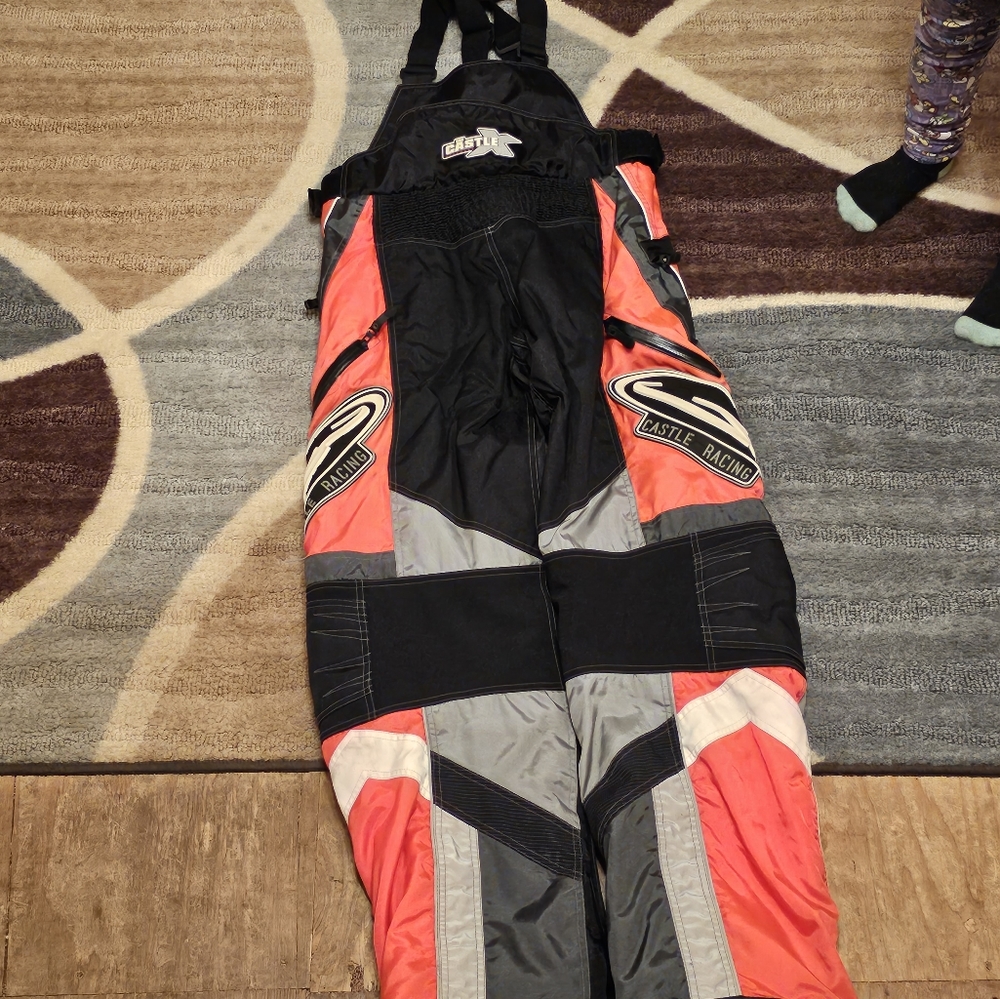 Castle Racing Snowmobile Jacket And Snowpants - Picture 6 of 7